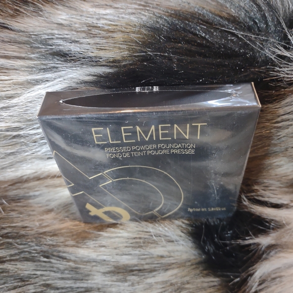 Tori Belle Powder Foundation 160 - Picture 2 of 4